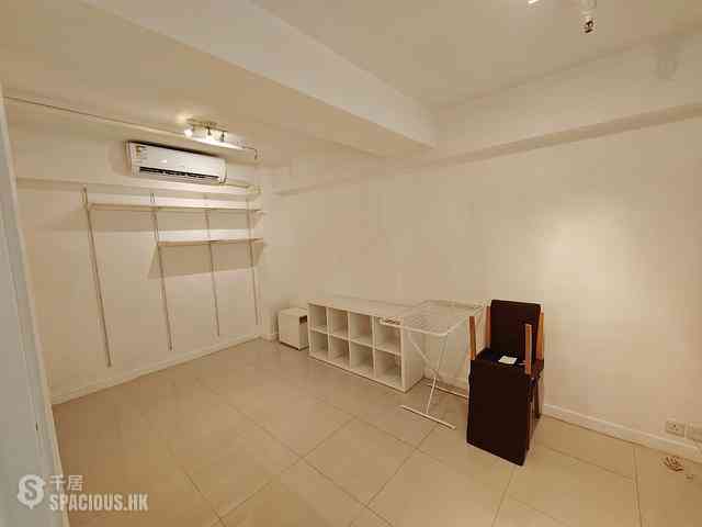 Sheung Wan - 8-10, Mercer Street 09
