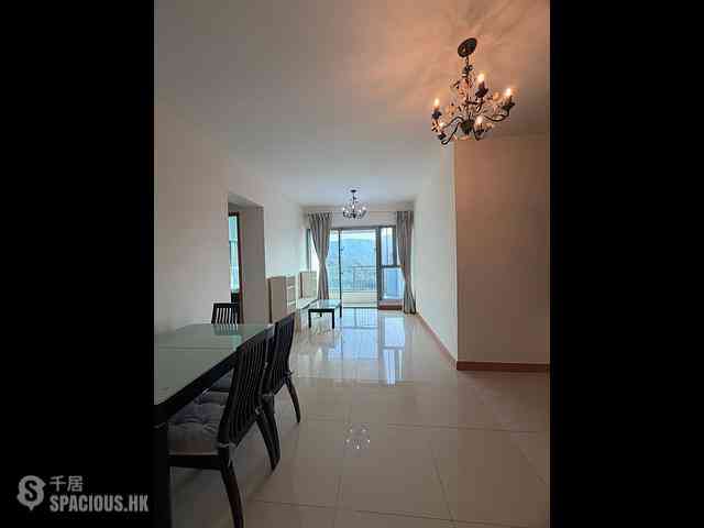 Tung Chung - Coastal Skyline Phase 3 La Rossa Block B (Block 8) 01