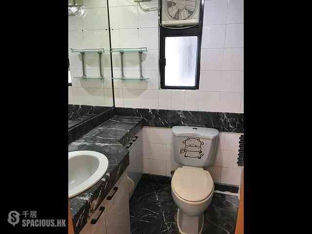 Tseung Kwan O - Finery Park Block 2 05