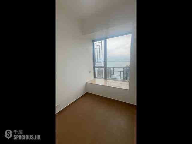 Sai Ying Pun - Island Crest Block 2 03