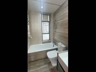Sai Ying Pun - Island Crest Block 2 07