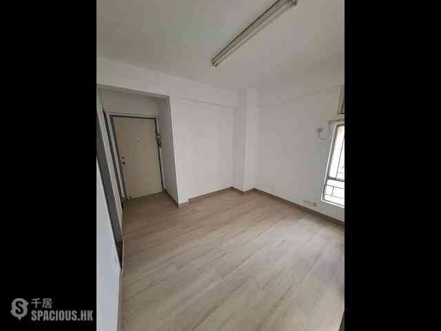 Causeway Bay - Lok Sing Centre Block B 01