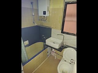 Causeway Bay - Lok Sing Centre Block B 04
