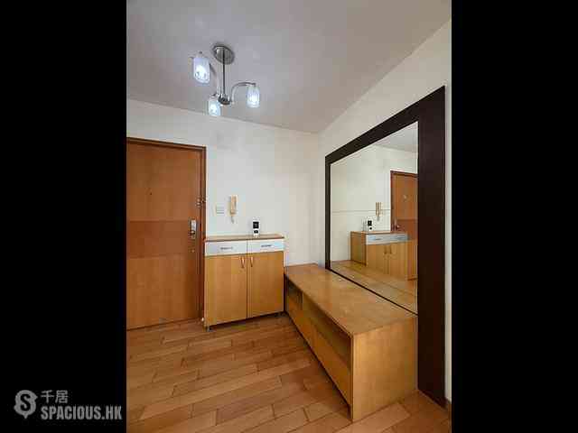 Tung Chung - Seaview Crescent Block 5 02