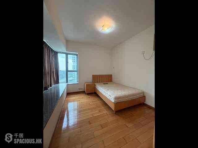 Tung Chung - Seaview Crescent Block 5 04