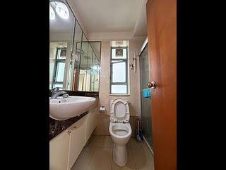 Tung Chung - Seaview Crescent Block 5 07
