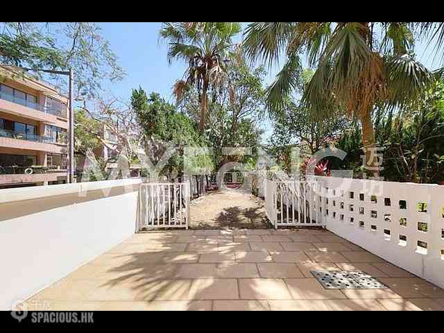 Stanley - Stanley Court 01