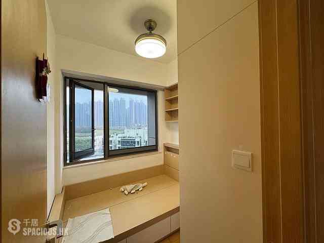 Tseung Kwan O - The Papillons Block 3 04