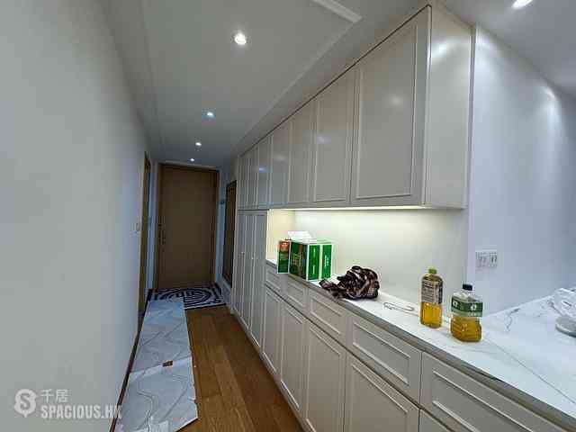 Tseung Kwan O - The Papillons Block 3 06
