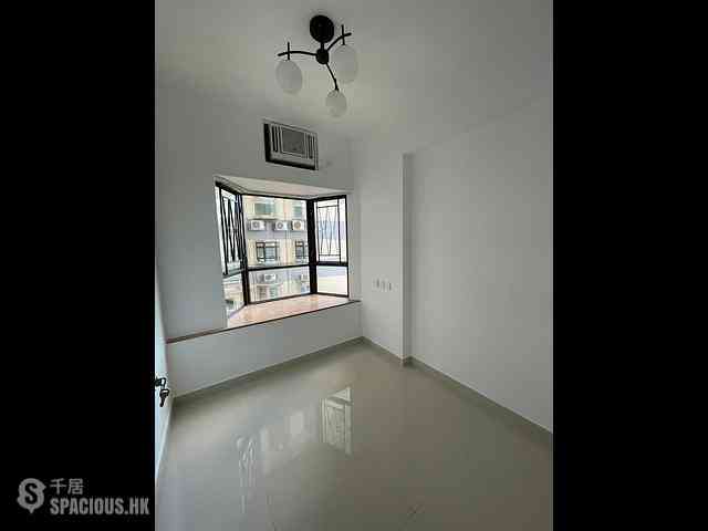 Sai Ying Pun - Connaught Garden Block 1 03