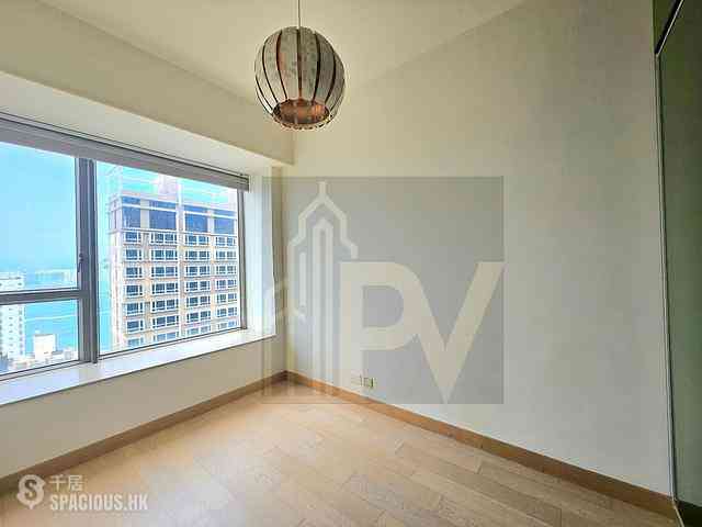 Sai Ying Pun - Island Crest 02