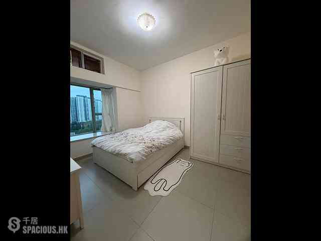Tung Chung - Coastal Skyline Phase 1 Block 3 09