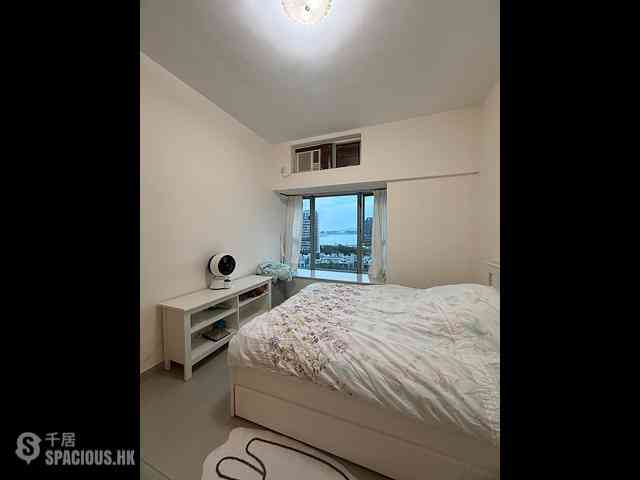 Tung Chung - Coastal Skyline Phase 1 Block 3 11