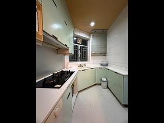 Tung Chung - Coastal Skyline Phase 1 Block 3 04
