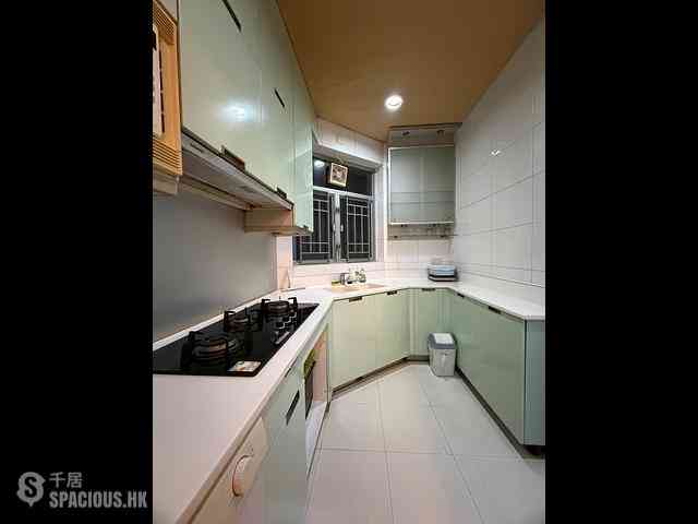 Tung Chung - Coastal Skyline Phase 1 Block 3 04