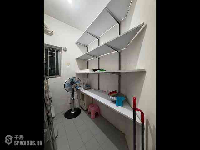 Tung Chung - Coastal Skyline Phase 1 Block 3 05
