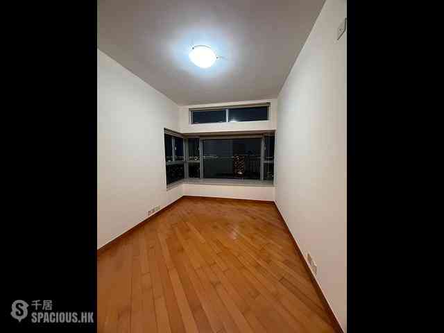 Tung Chung - Coastal Skyline Phase 1 Block 3 07