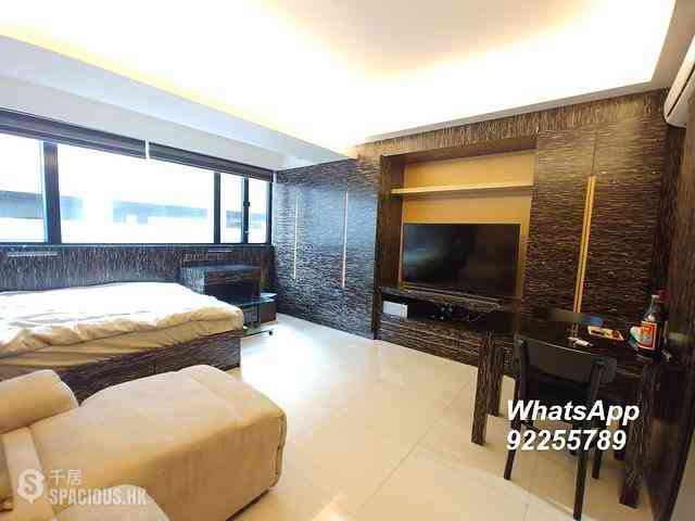 Sheung Wan - 28-30, Queen Street 02