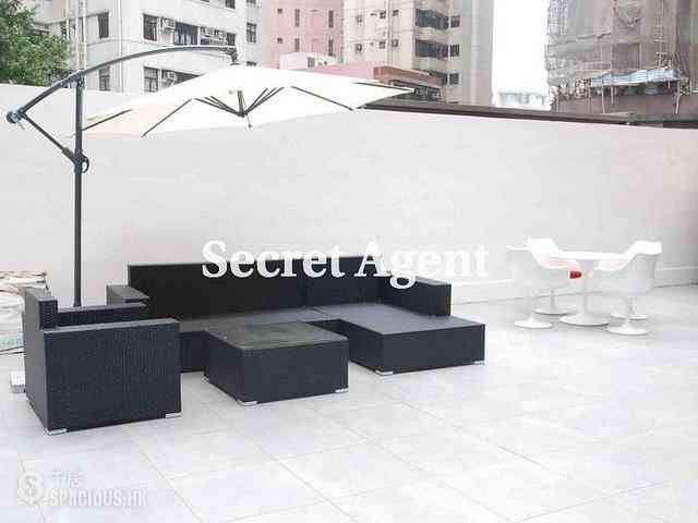 Sai Ying Pun - Golden Phoenix Court 01