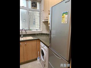 Quarry Bay - The Orchards Block 2 04