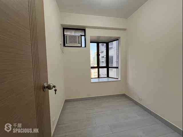Sai Ying Pun - Kwong Fung Terrace 07