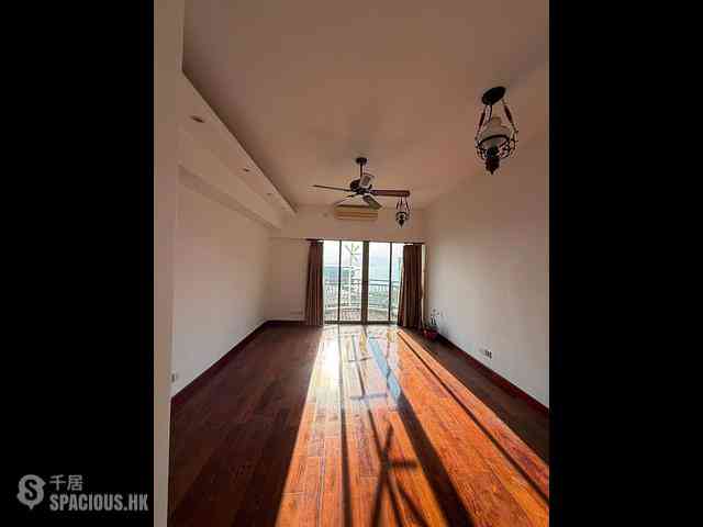 Pok Fu Lam - Baguio Villa Block 18 13