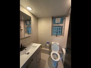 Sai Ying Pun - Centre Place 05