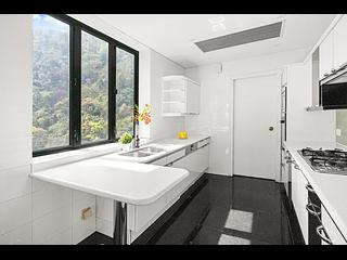Mid Levels Central - The Harbourview 15