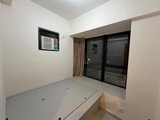 Wan Chai - 112, Johnston Road 03