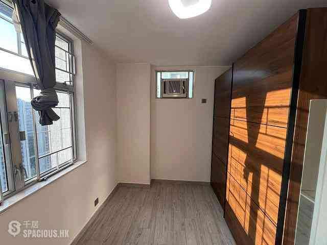 Tai Koo Shing - Tai Koo Shing Sing Fai Terrace Hoi Sing Mansion 06