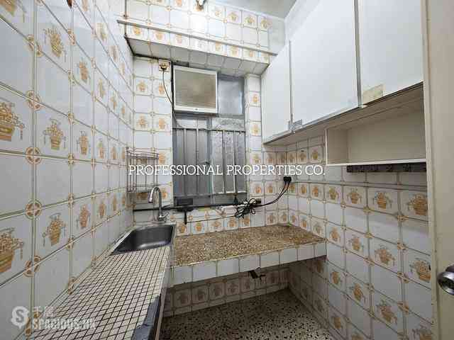 Wan Chai - Everwin Mansion 04