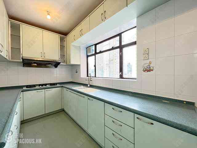 Wan Chai - Wing Way Court 02