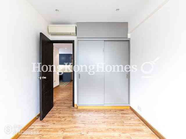 Causeway Bay - Lai Yuen Apartments 05