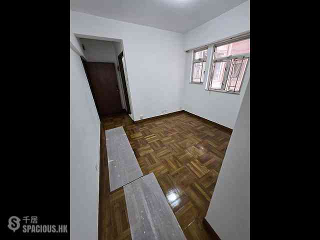 Wan Chai - Chung Nam Mansion 02