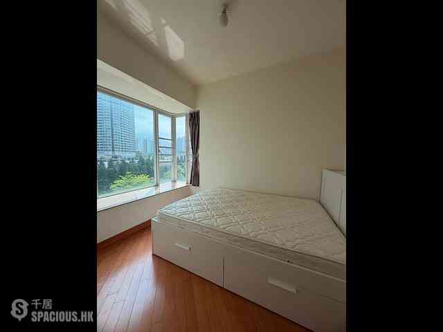Tung Chung - Coastal Skyline Phase 4 Le Bleu Deux Block 7 08