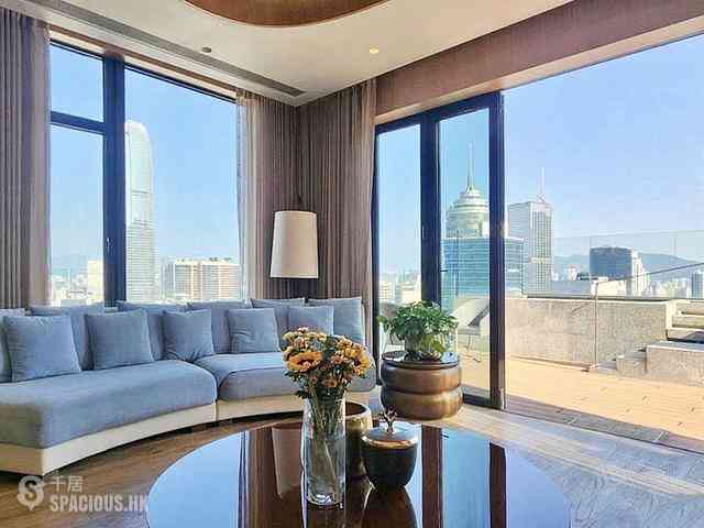 Mid Levels Central - Gramercy 09