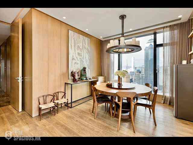 Mid Levels Central - Gramercy 11