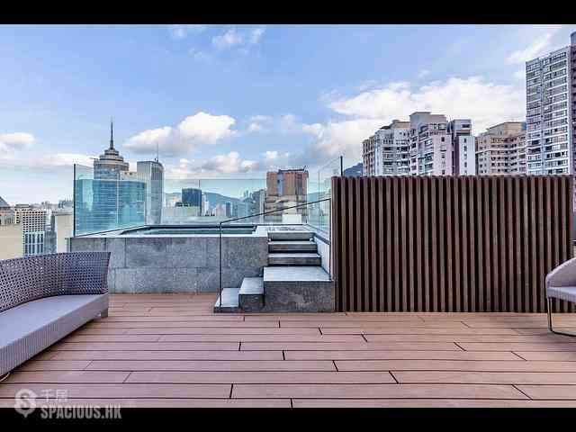Mid Levels Central - Gramercy 16