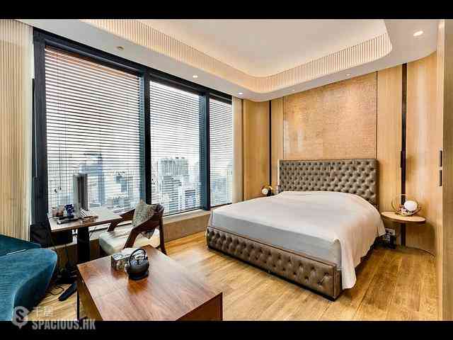 Mid Levels Central - Gramercy 21
