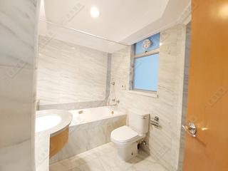 West Kowloon - The Waterfront Phase 1 Block 2 04