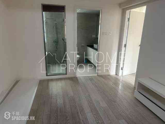 Soho - 46, Peel Street 01