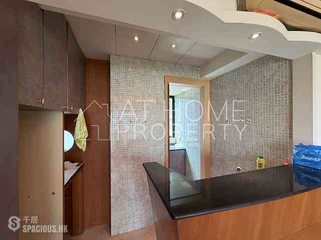 Mid Levels West - Wilton Place 07