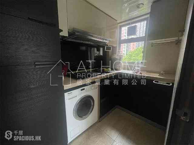Sai Ying Pun - Centre Place 05