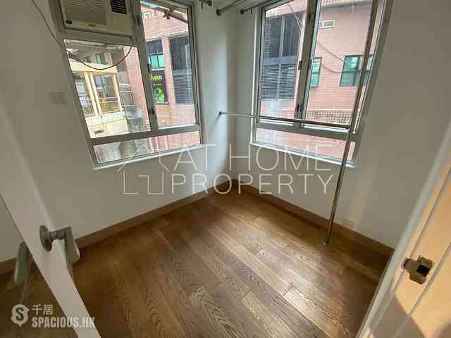 Mid Levels Central - Rich Court 03