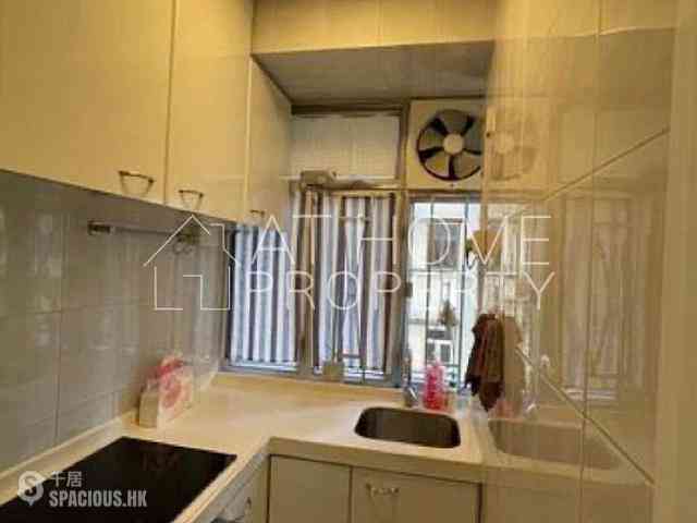 Sai Ying Pun - Wing Cheung Building 07
