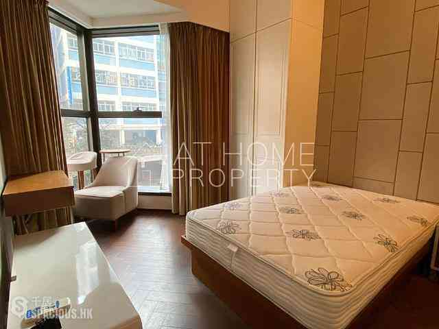 Shek Tong Tsui - One South Lane 01