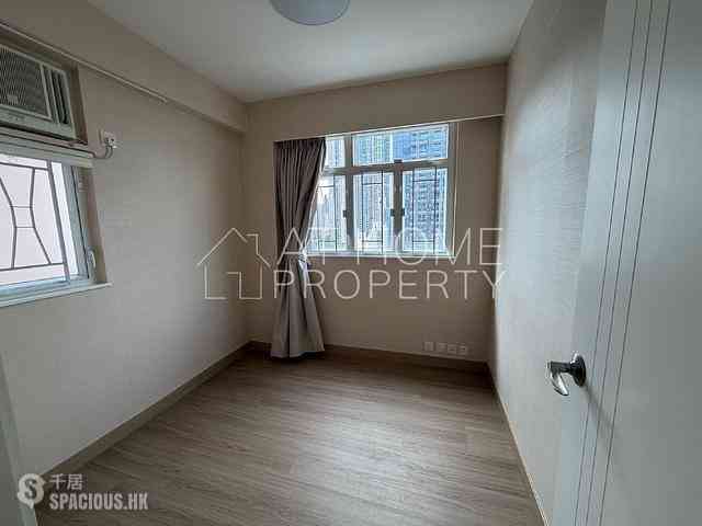 Sai Ying Pun - King Ming Mansion 04