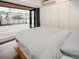 Shek Tong Tsui - Goa Building 04