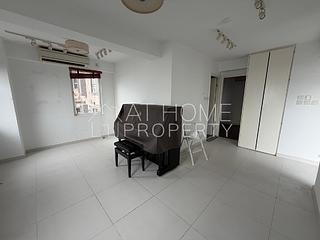 Shek Tong Tsui - Sun Court 04