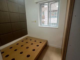 Wan Chai - Galway Court 04